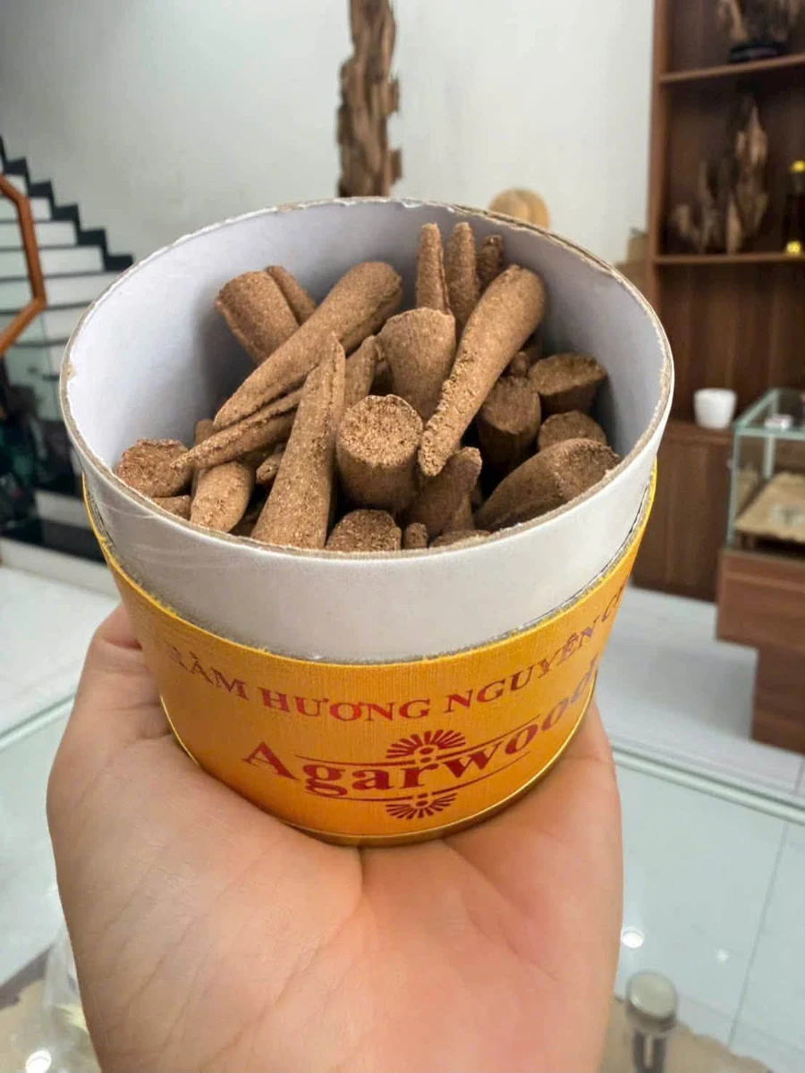 Ảnh thật nụ trầm hương đặc biệt trong hộp 52 nụ